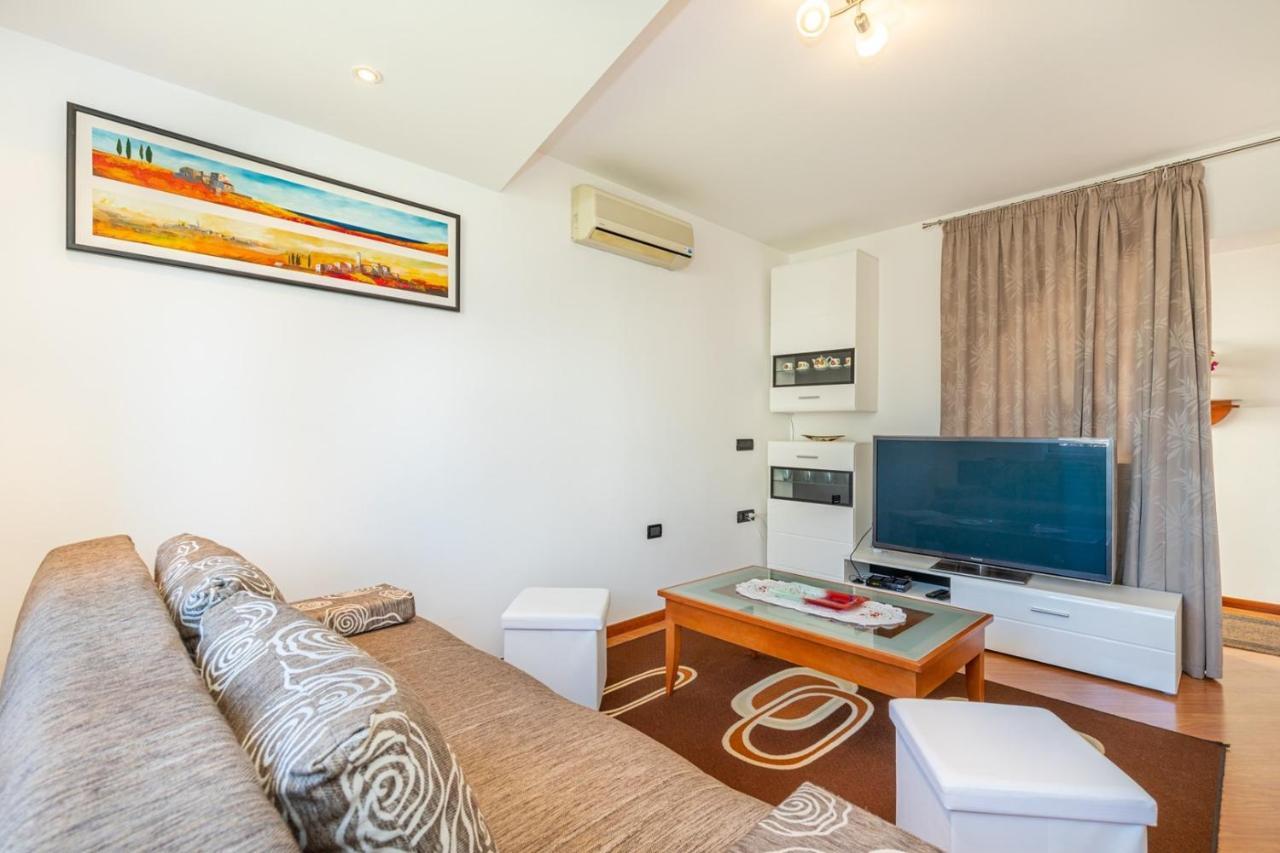 Apartments Ada Near The Sea Porec Luaran gambar